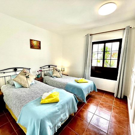 Villa Pilar Playa Blanca  Ngoại thất bức ảnh